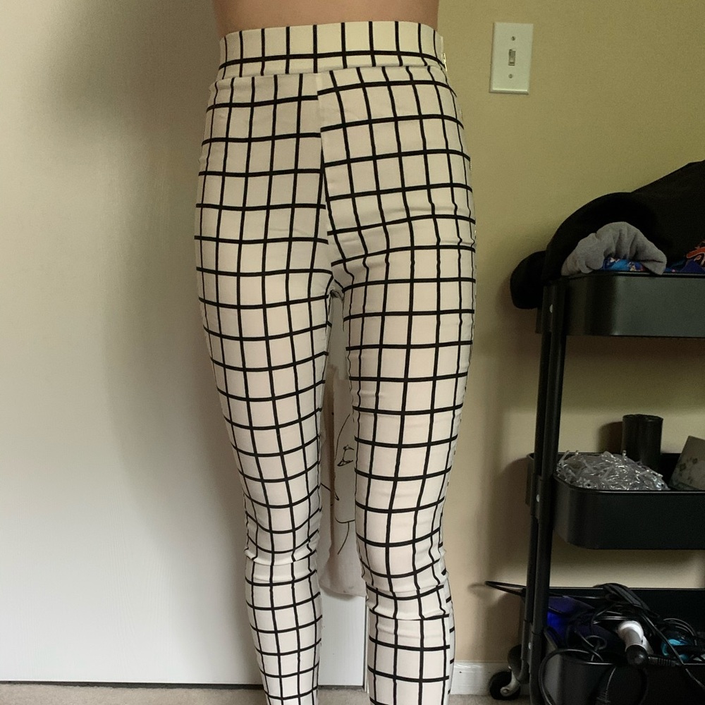 Checkered tight pants